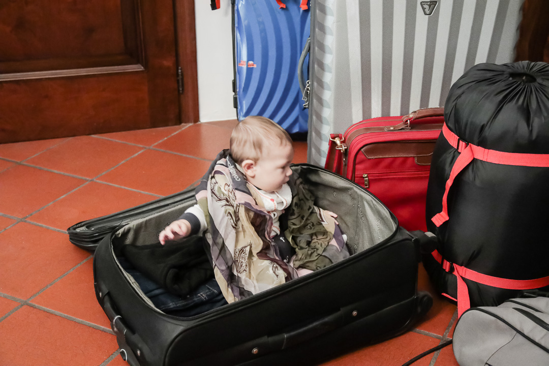 baby in the luggage-travel baby